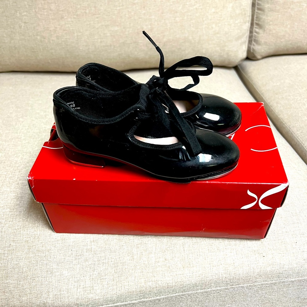 Girls Capezio tap shoes size 10.5